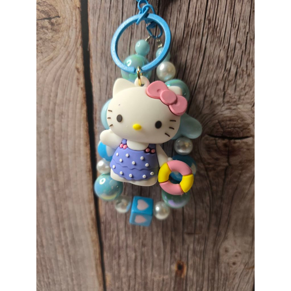 Hello Kitty Charm - Picture 3 of 3